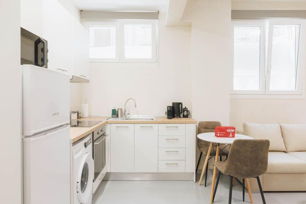 Modern Hiding Place In The Heart Of Athènes Extérieur photo