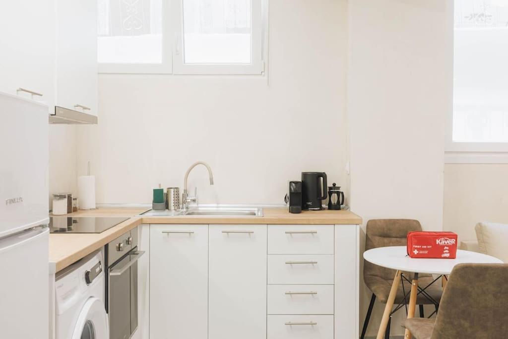 Modern Hiding Place In The Heart Of Athènes Extérieur photo