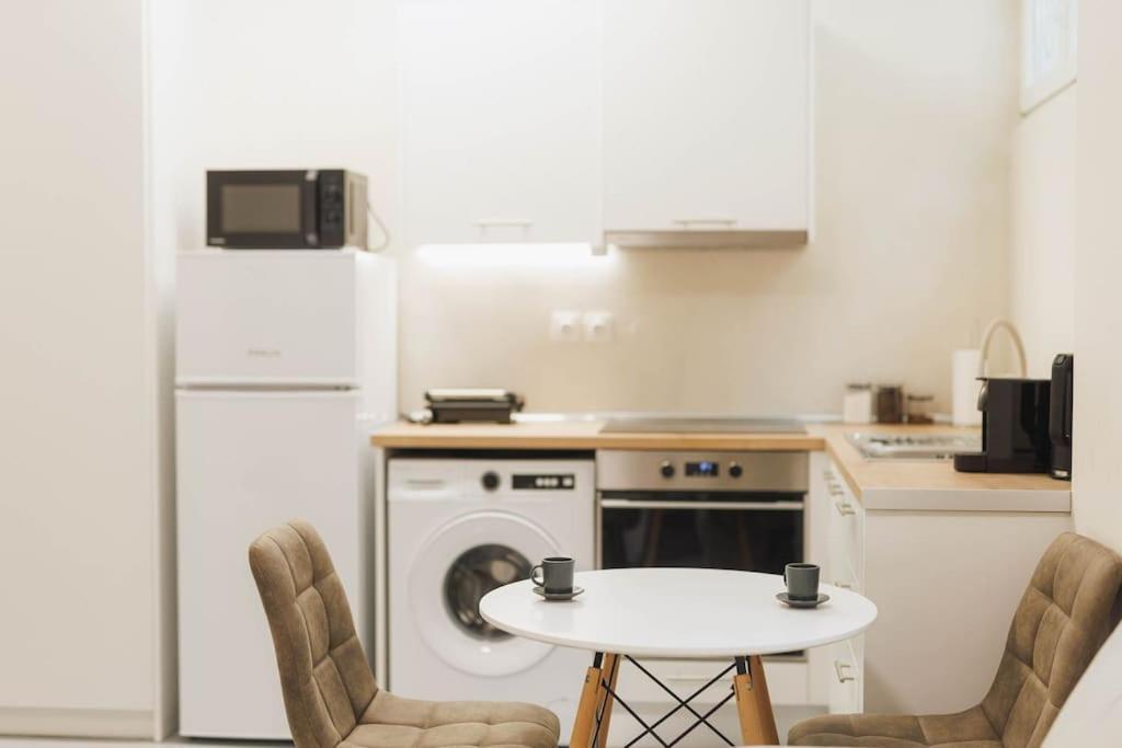 Modern Hiding Place In The Heart Of Athènes Extérieur photo